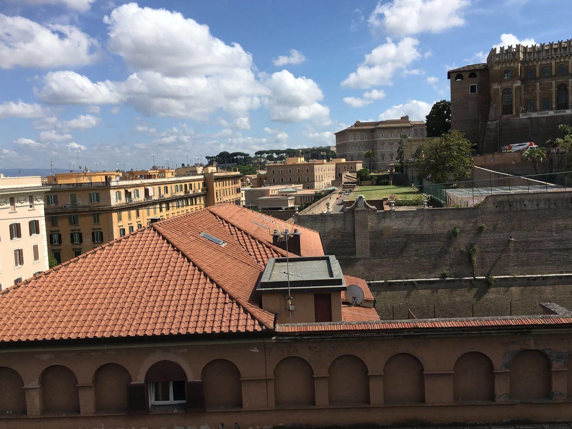 Saint Peter Inn Rome Buitenkant foto